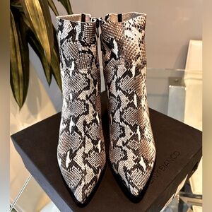 Tony Bianko ,  Pointed Toe Ankle Leather Heeled cutout grey snake